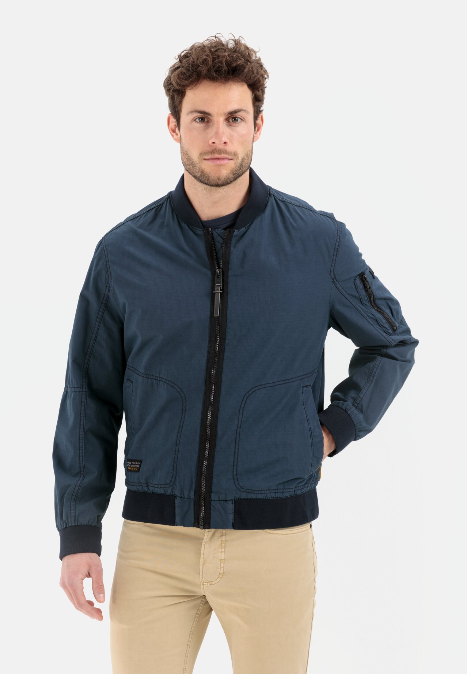 Camel Active Bomber with college collar